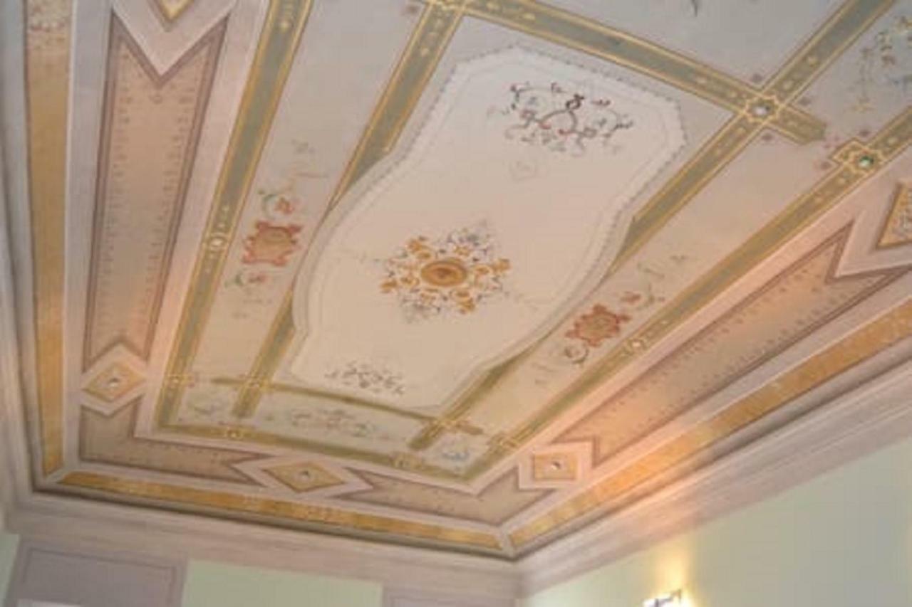 Palazzo Roberti Hotel Monte San Giusto Exterior photo