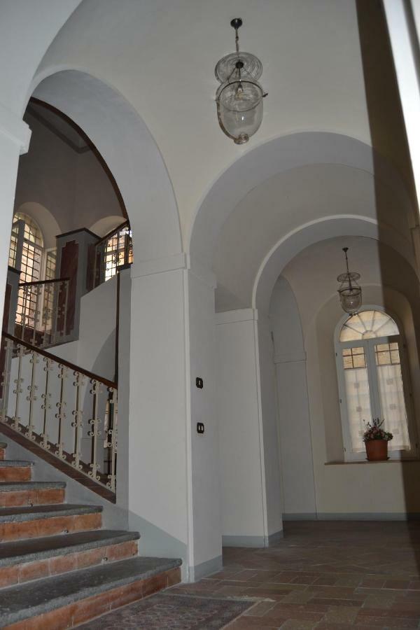 Palazzo Roberti Hotel Monte San Giusto Exterior photo